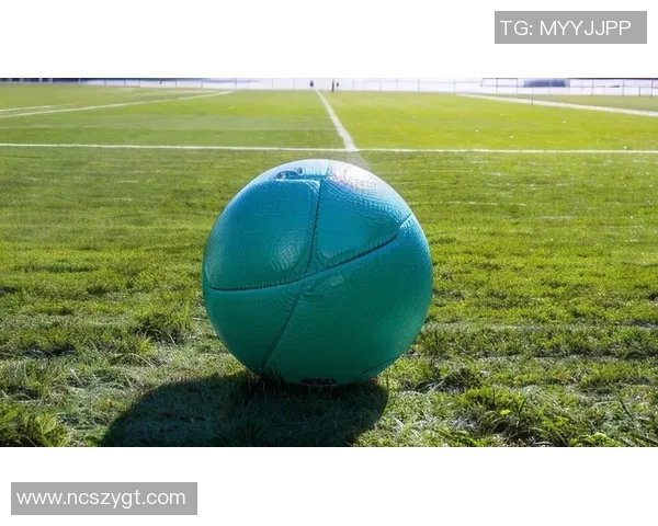 足球偶像的精彩瞬间:球场上那些让人热血沸腾的经典时刻回顾