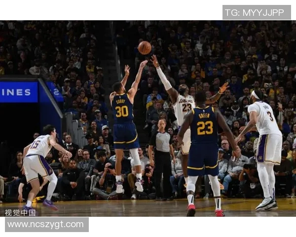 跨界对决：NBA与足球巨星谁才是真正的全能运动王者